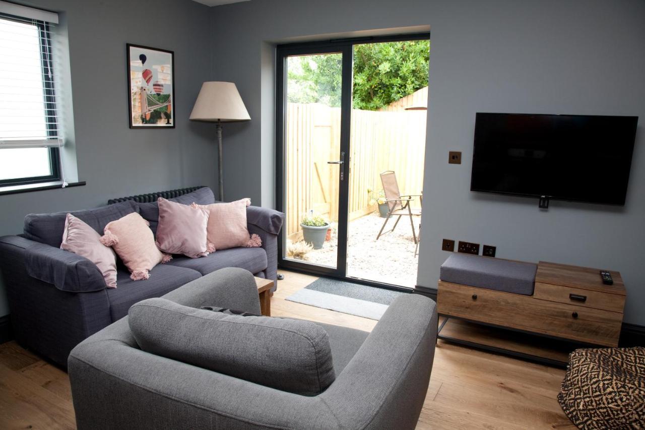 Little Elm - Luxury Home From Home, Free Parking, 30-40 Mins Walk From Bath City Centre Εξωτερικό φωτογραφία